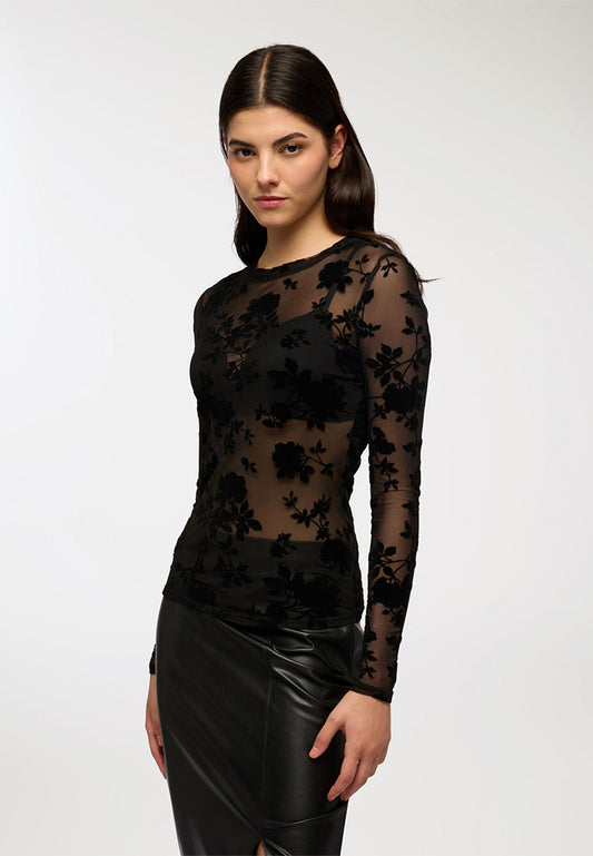 Woman Long-sleeved T-shirt