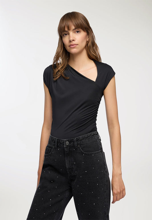 Woman Short-sleeved T-shirt