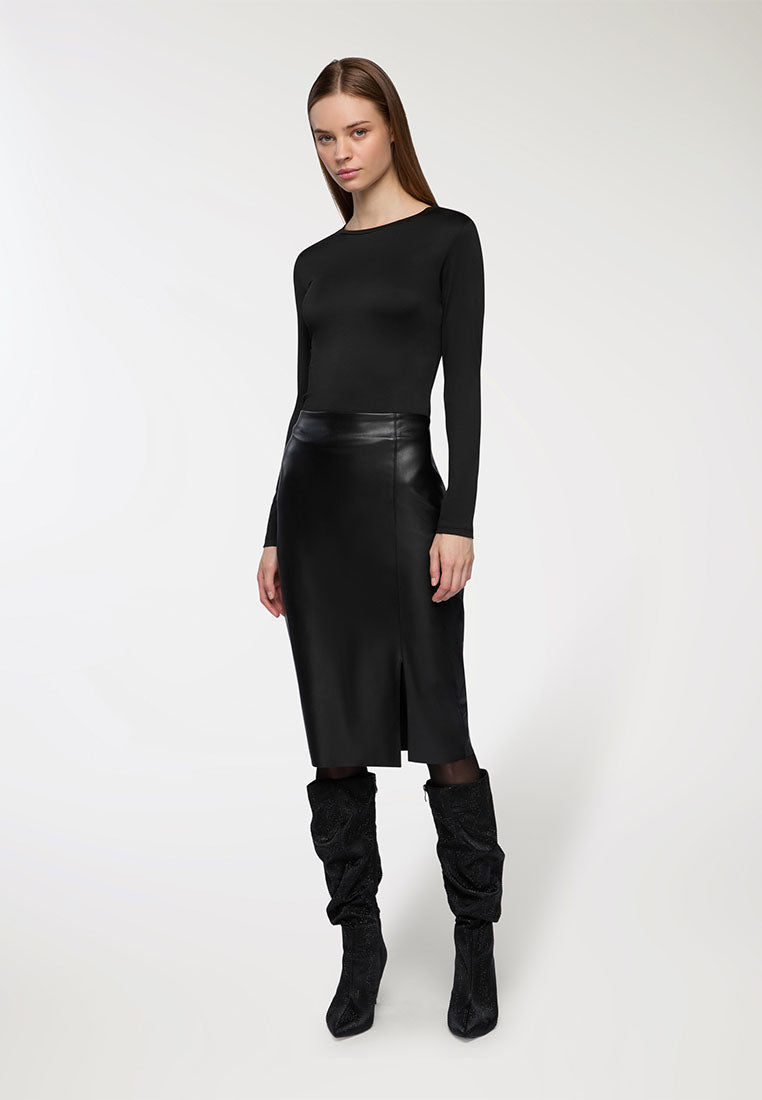 Woman Long-sleeved T-shirt