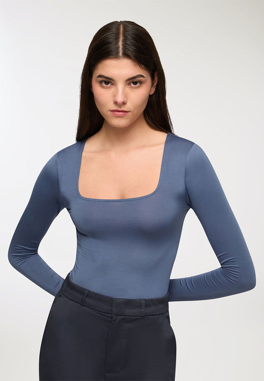 Woman Long-sleeved T-shirt