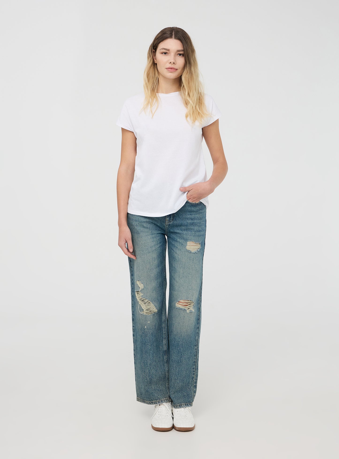 Woman Short-sleeved T-shirt