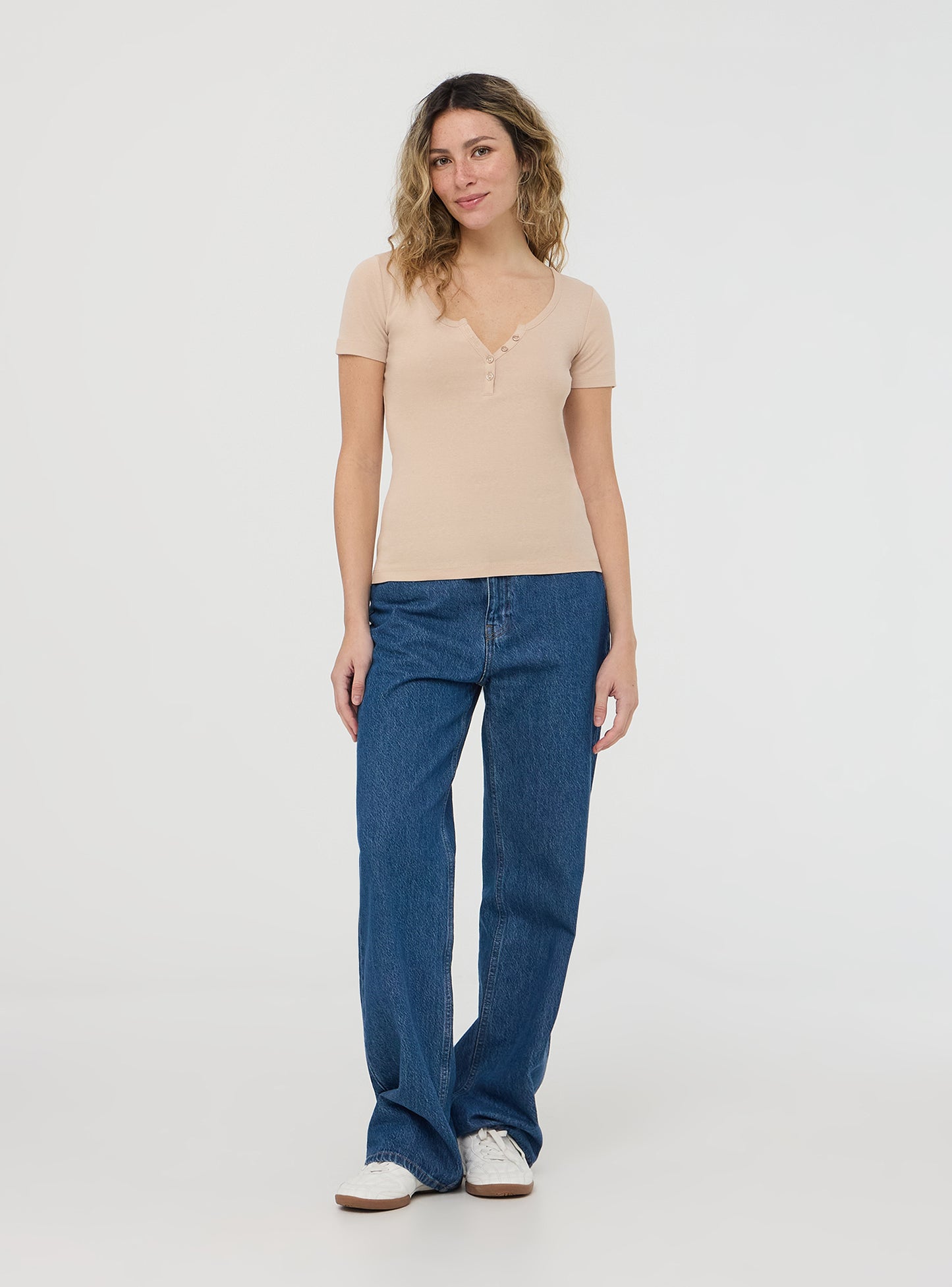 Woman Short-sleeved T-shirt