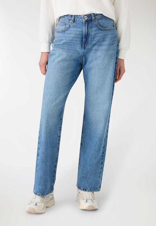Women's Straight Fit Jeans