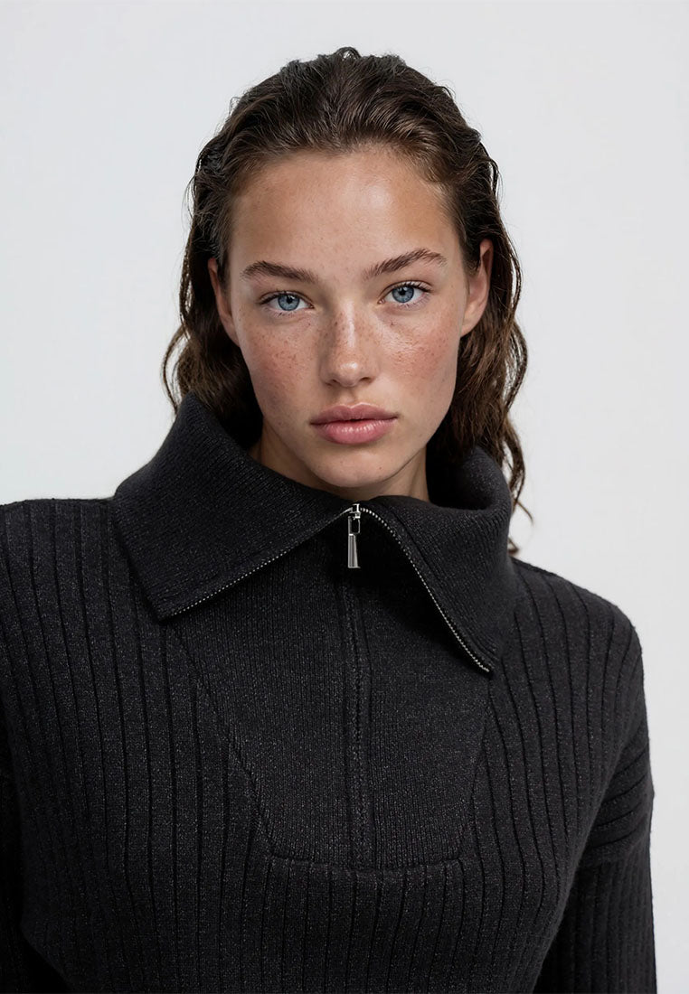 Women's Ribbed knit top with zip neck