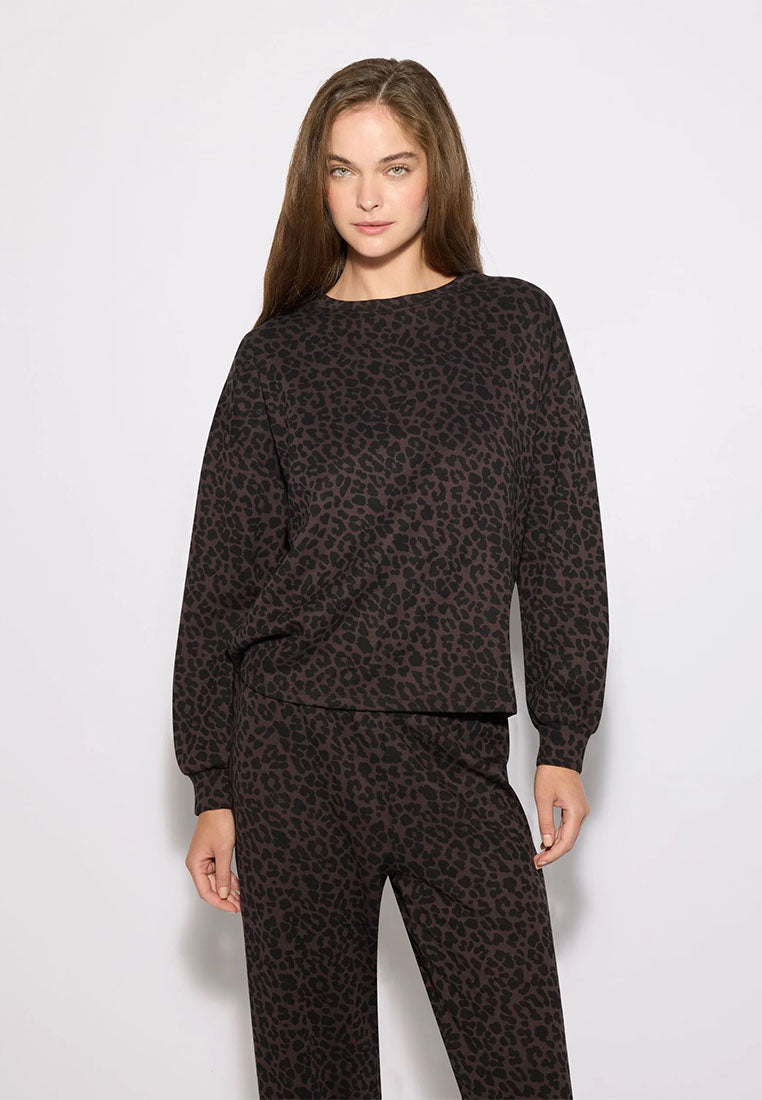 Women's Animal print pyjama set with top and long trousers