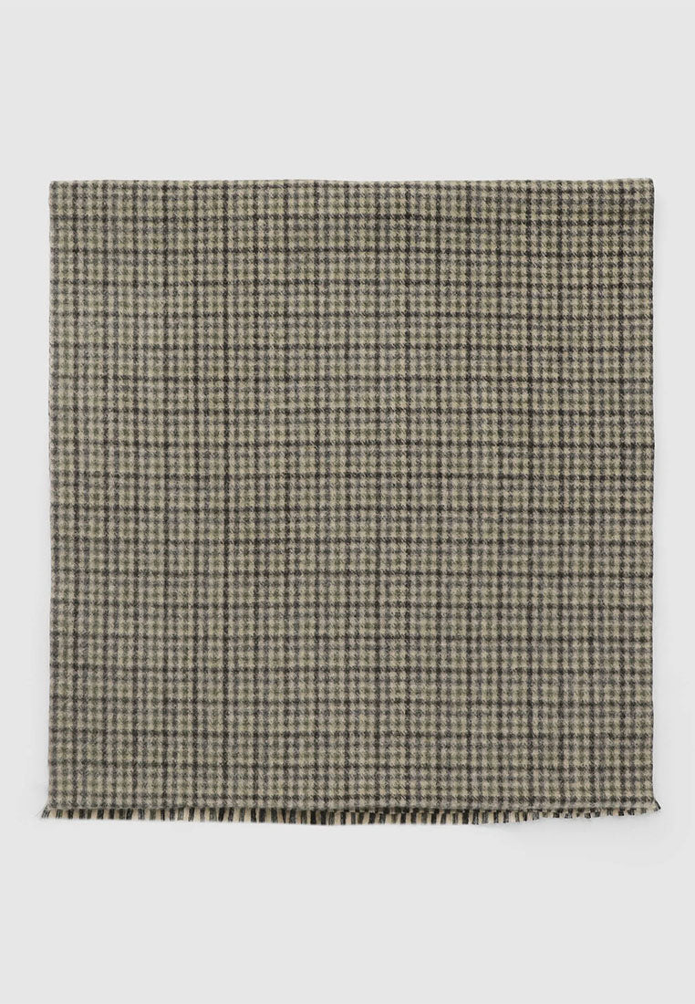 Men's Scarf with herringbone pattern