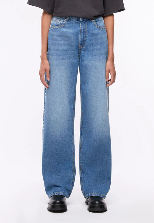 Women's Wide leg jeans with studs