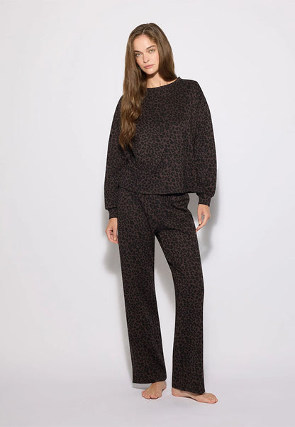Women's Animal print pyjama set with top and long trousers