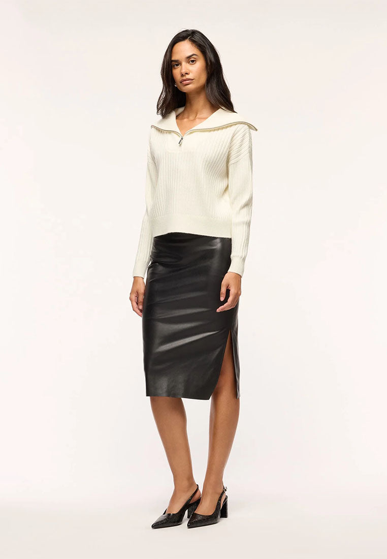 Women's Ribbed knit top with zip neck