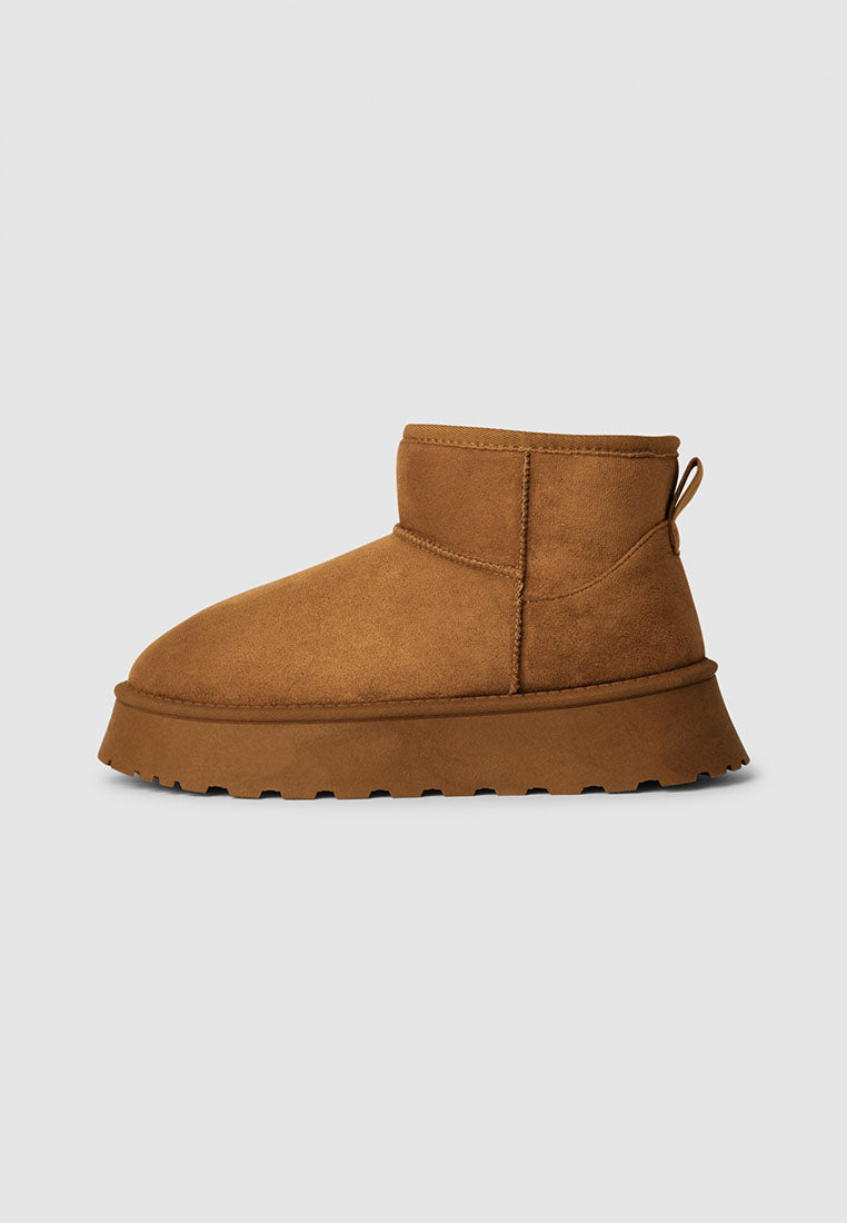 Woman Footwear