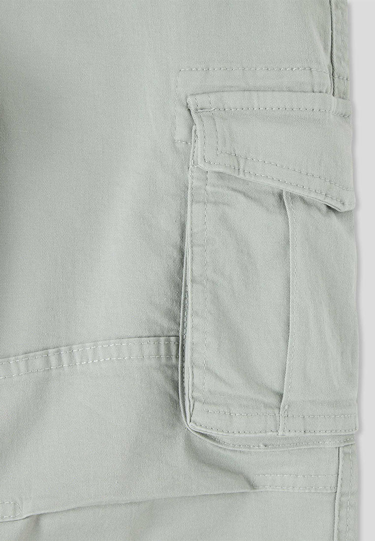Man Long pants