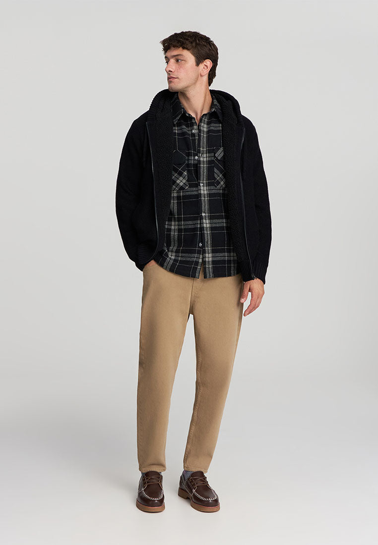 Man Long pants