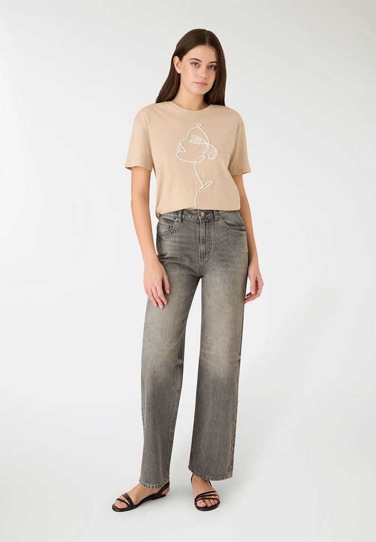 Woman Short-sleeved T-shirt