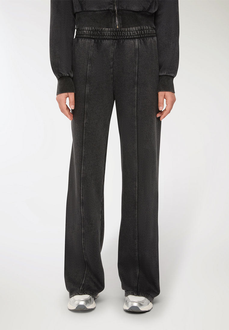 Woman Full-length gym pants