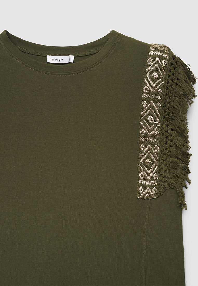 Women's Loose-fitting T-shirt with Embroidery