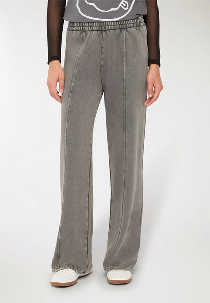 Woman Full-length gym pants