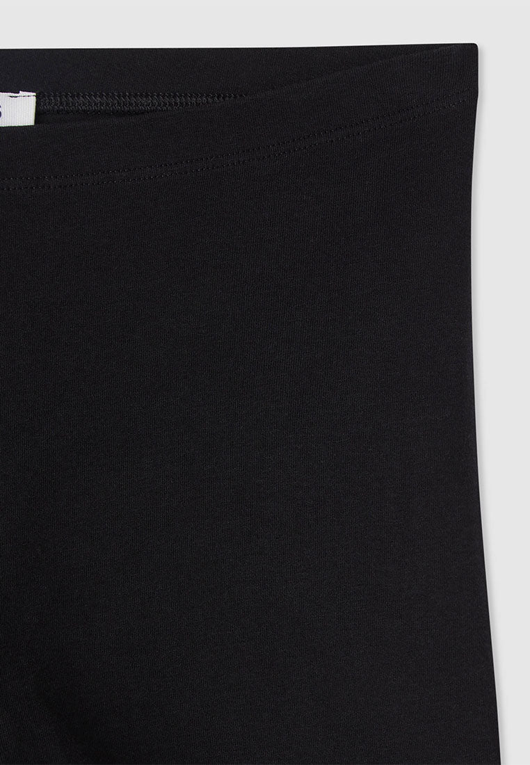 Woman Short leggings