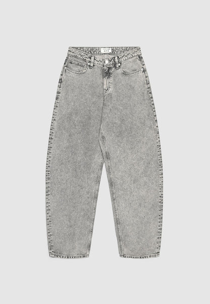 Women's Barrel Leg Tapered Jeans