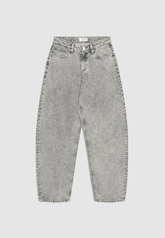 Women's Barrel Leg Tapered Jeans