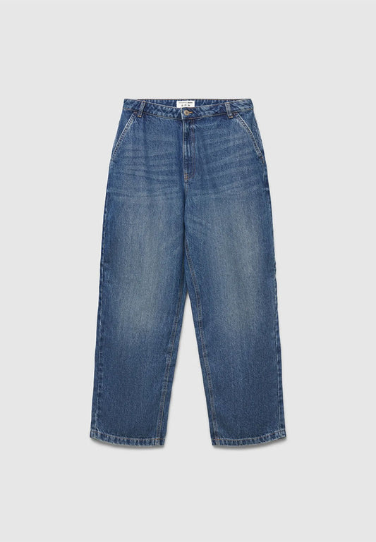 Women's Baggy Mid-Wash Jeans