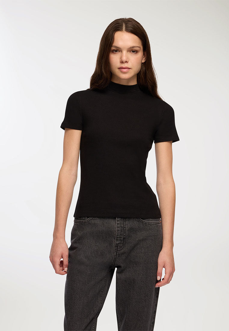 Woman Short-sleeved T-shirt