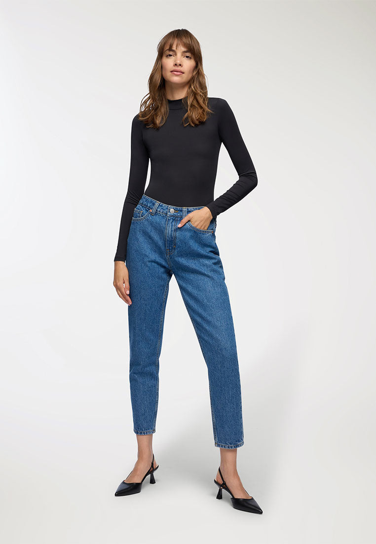 Woman Long-sleeved T-shirt