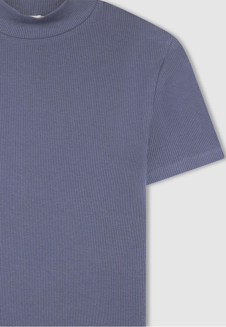 Woman Short-sleeved T-shirt