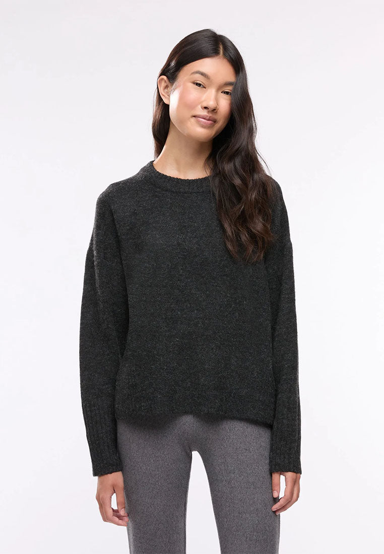 Women's Plain crew neck sweater