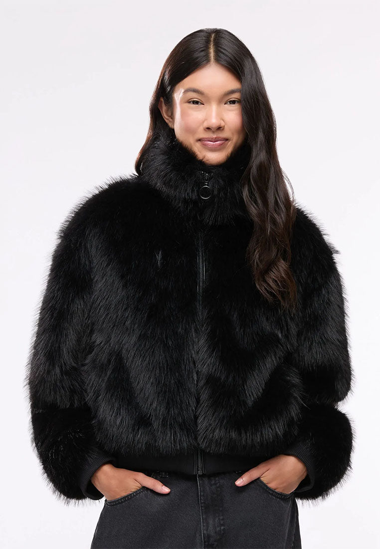 Women's Long faux fur bomber with zip closure