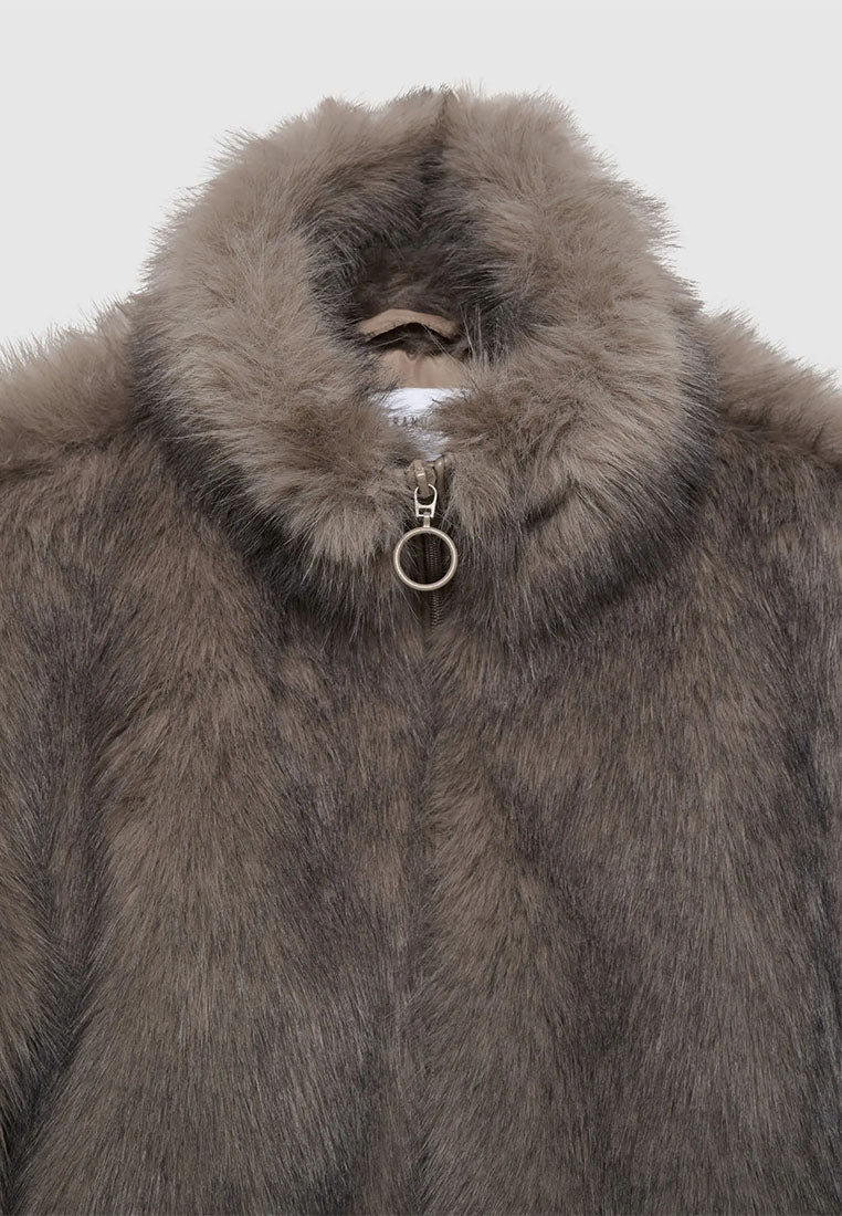 Women's Long faux fur bomber with zip closure