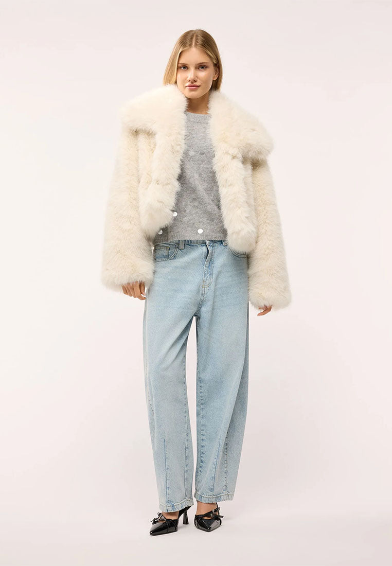 Women's Cropped jacket with long faux fur collar