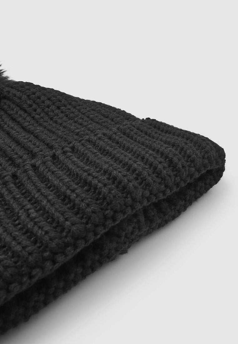 Women's Pom Pom Beanie Hat