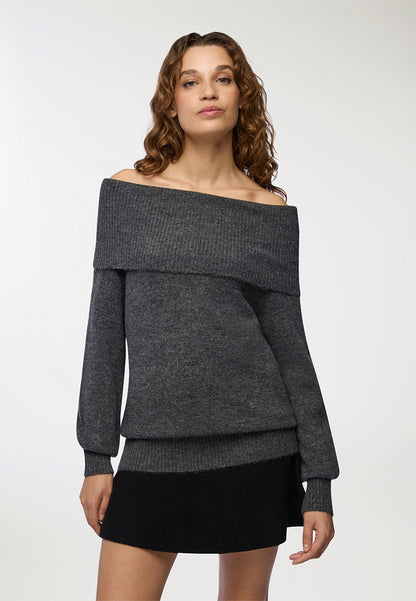 Woman Sweater 3-5