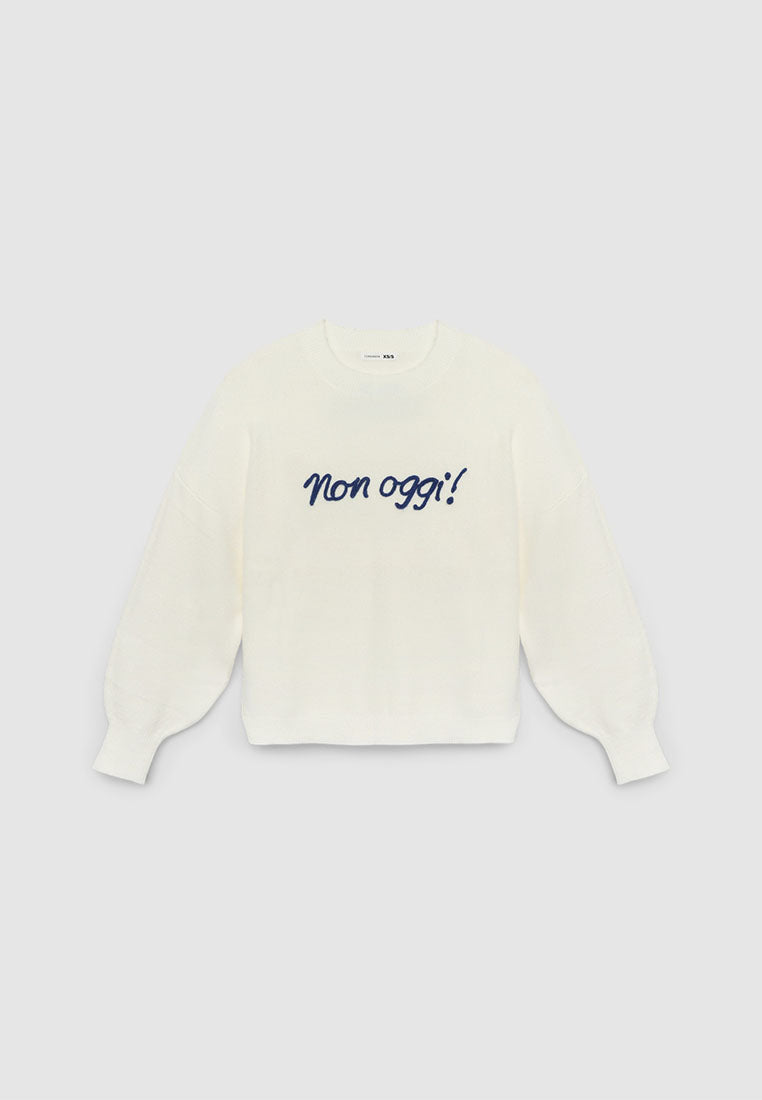Women's Loose top with embroidered lettering