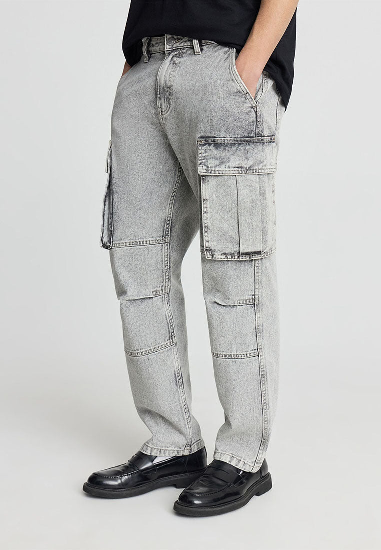 Men's Oversized Cargo Jeans