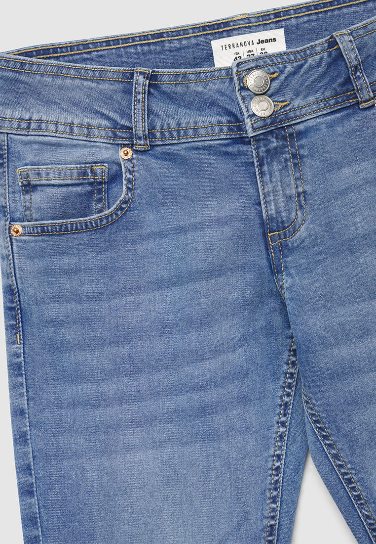 Women's Low-rise Flared Jeans