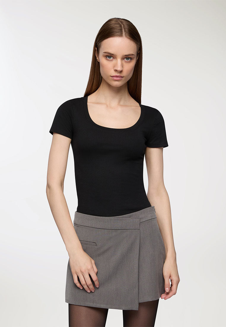 Woman Short-sleeved T-shirt