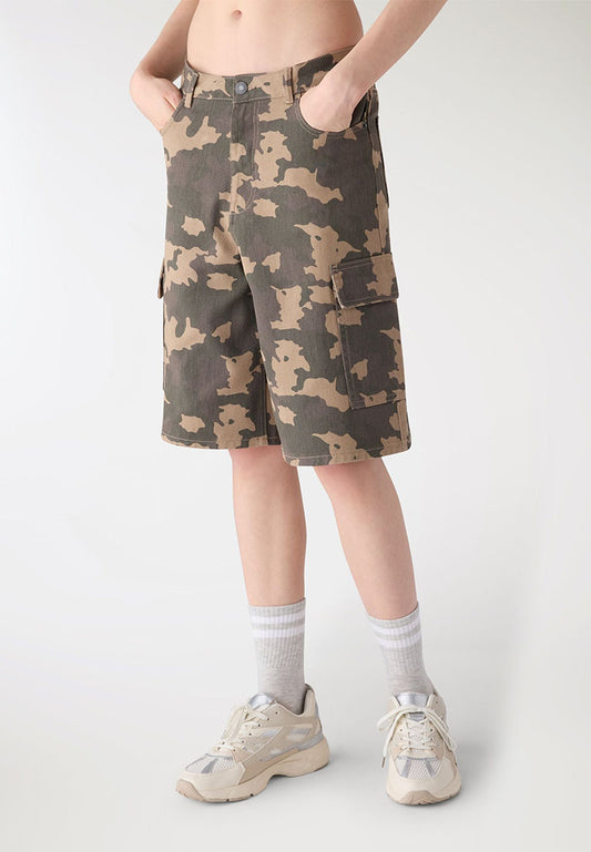 Women's Camouflage Print Cargo Shorts
