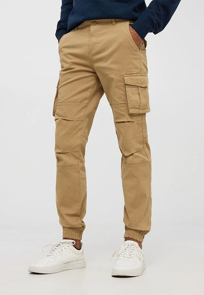 Man Long pants