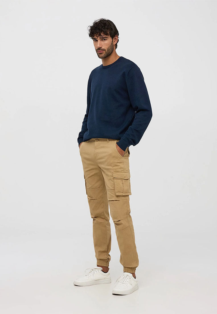 Man Long pants