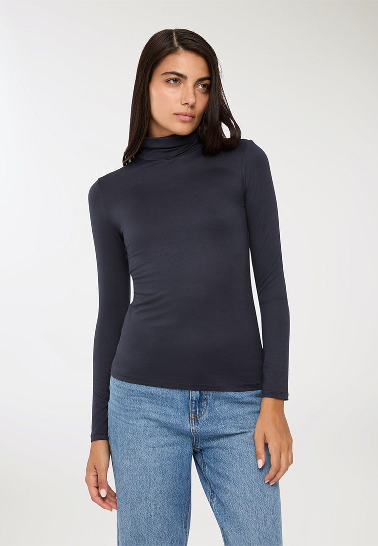 Woman Long-sleeved T-shirt