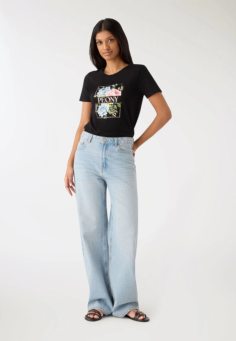Woman Short-sleeved T-shirt