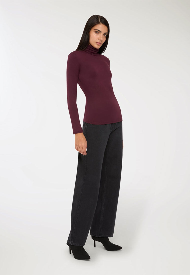 Woman Long-sleeved T-shirt