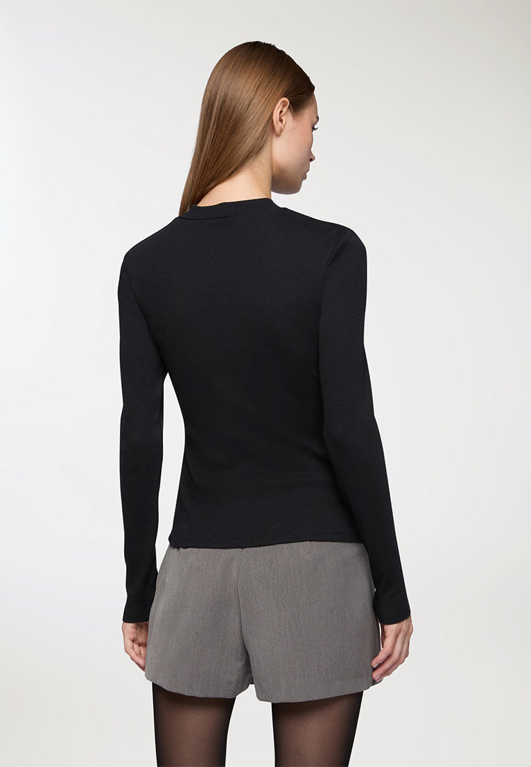 Woman Long-sleeved T-shirt