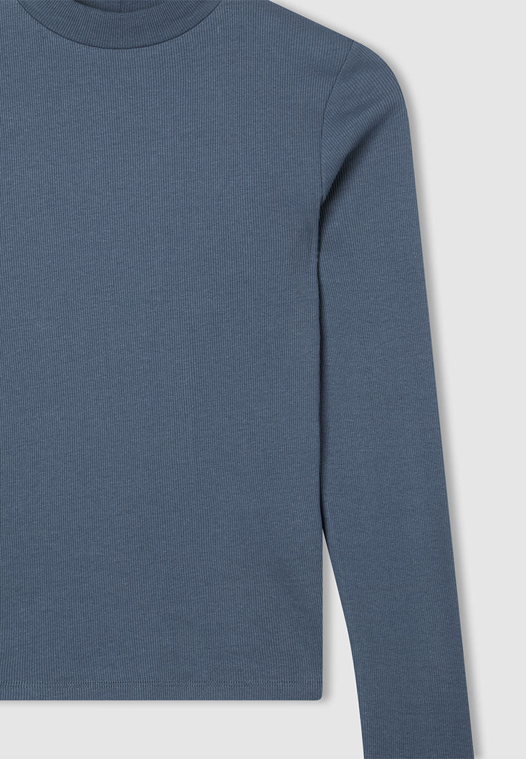 Woman Long-sleeved T-shirt