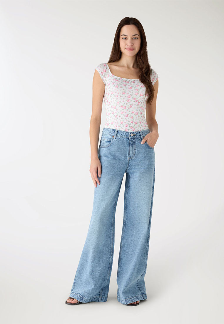 Women’s Rose Scoop-Neck Bodysuit