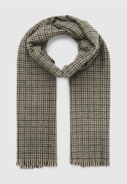 Men's Scarf with herringbone pattern