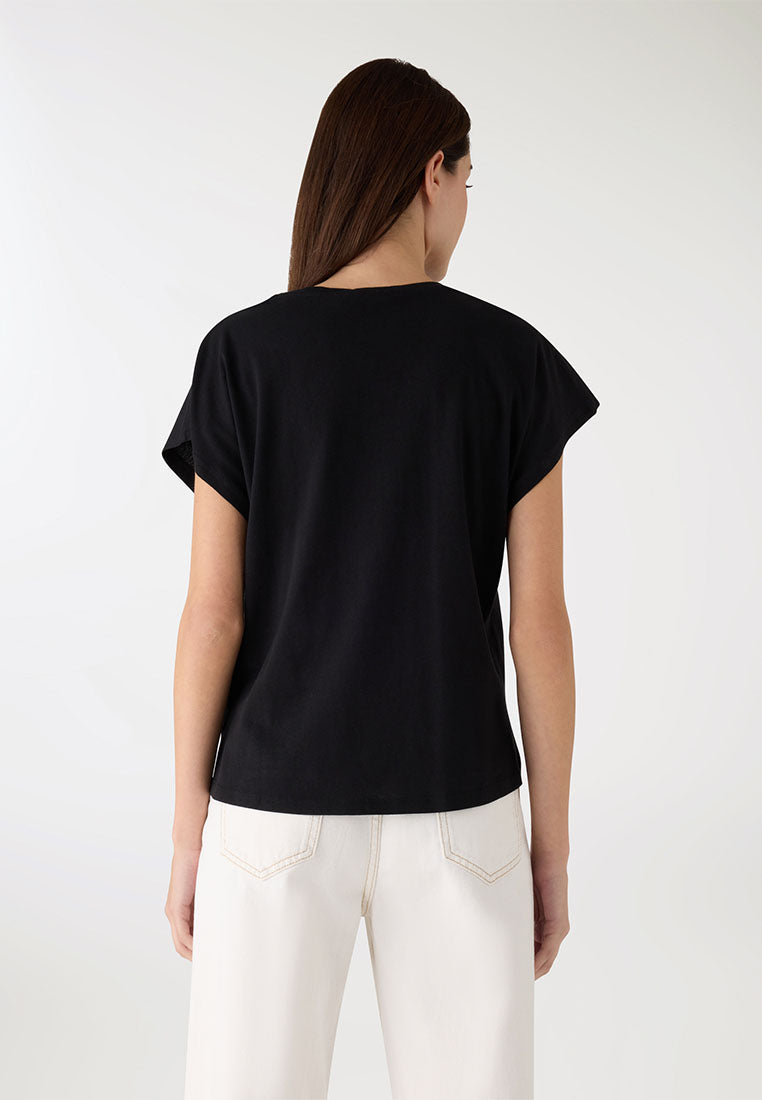Women's Hibiscus Floral Sequin Tee