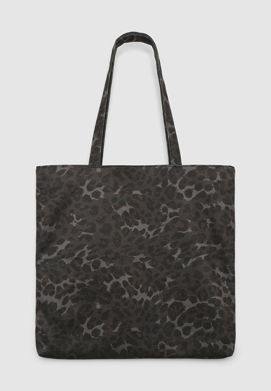 Women's Shopper with animal print