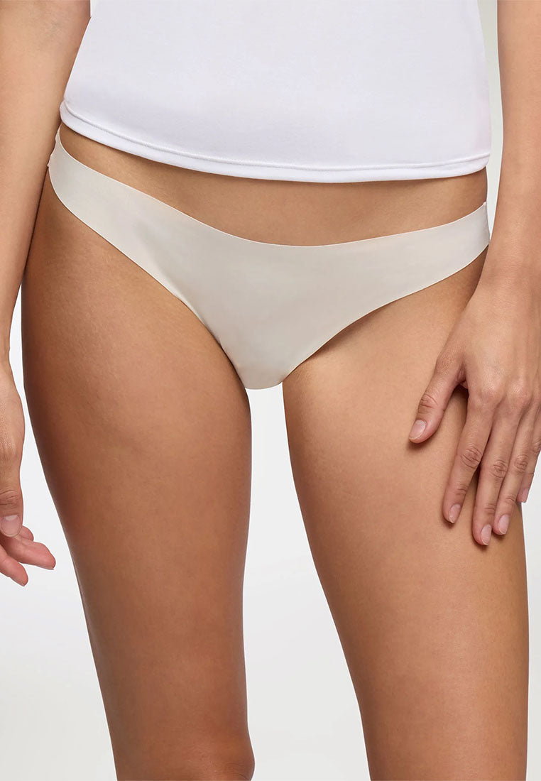 Women's Seamless Laser-Cut Thong Panties